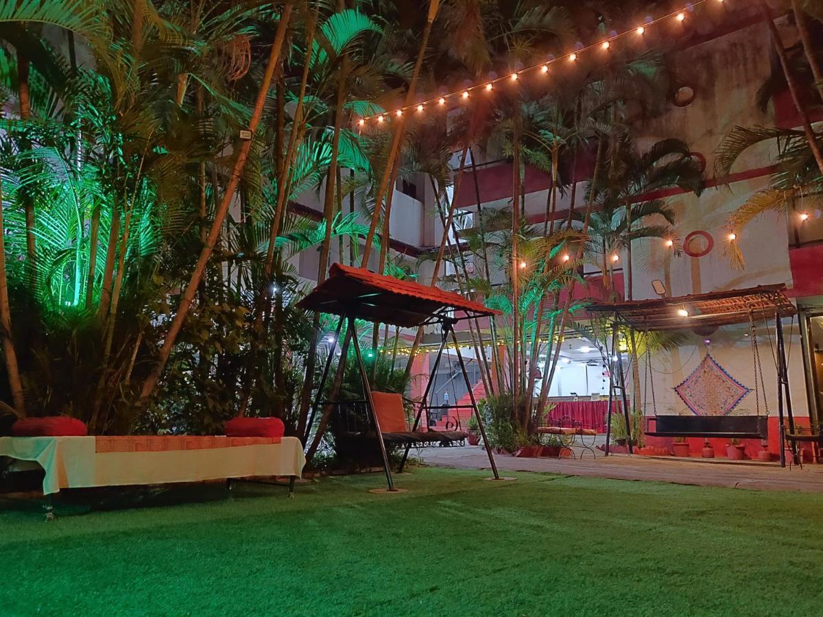 Girivihar Holiday Club - Pure Veg Lonavala Dış mekan fotoğraf
