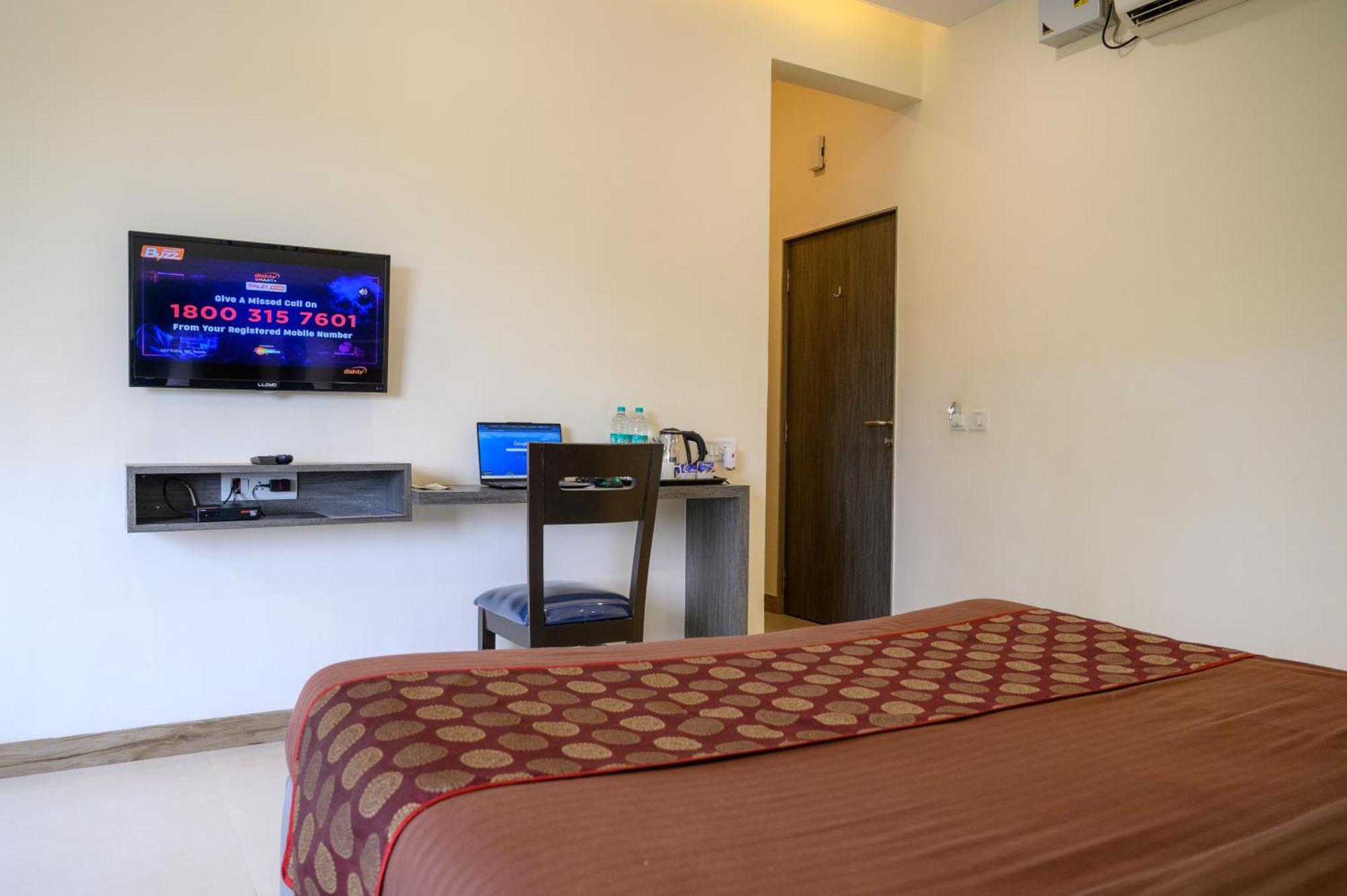 Girivihar Holiday Club - Pure Veg Lonavala Dış mekan fotoğraf