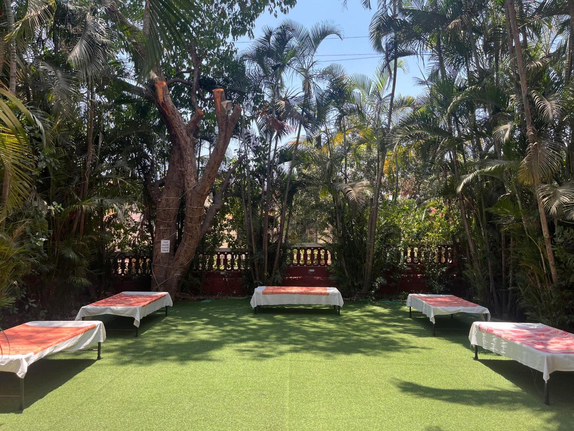 Girivihar Holiday Club - Pure Veg Lonavala Dış mekan fotoğraf